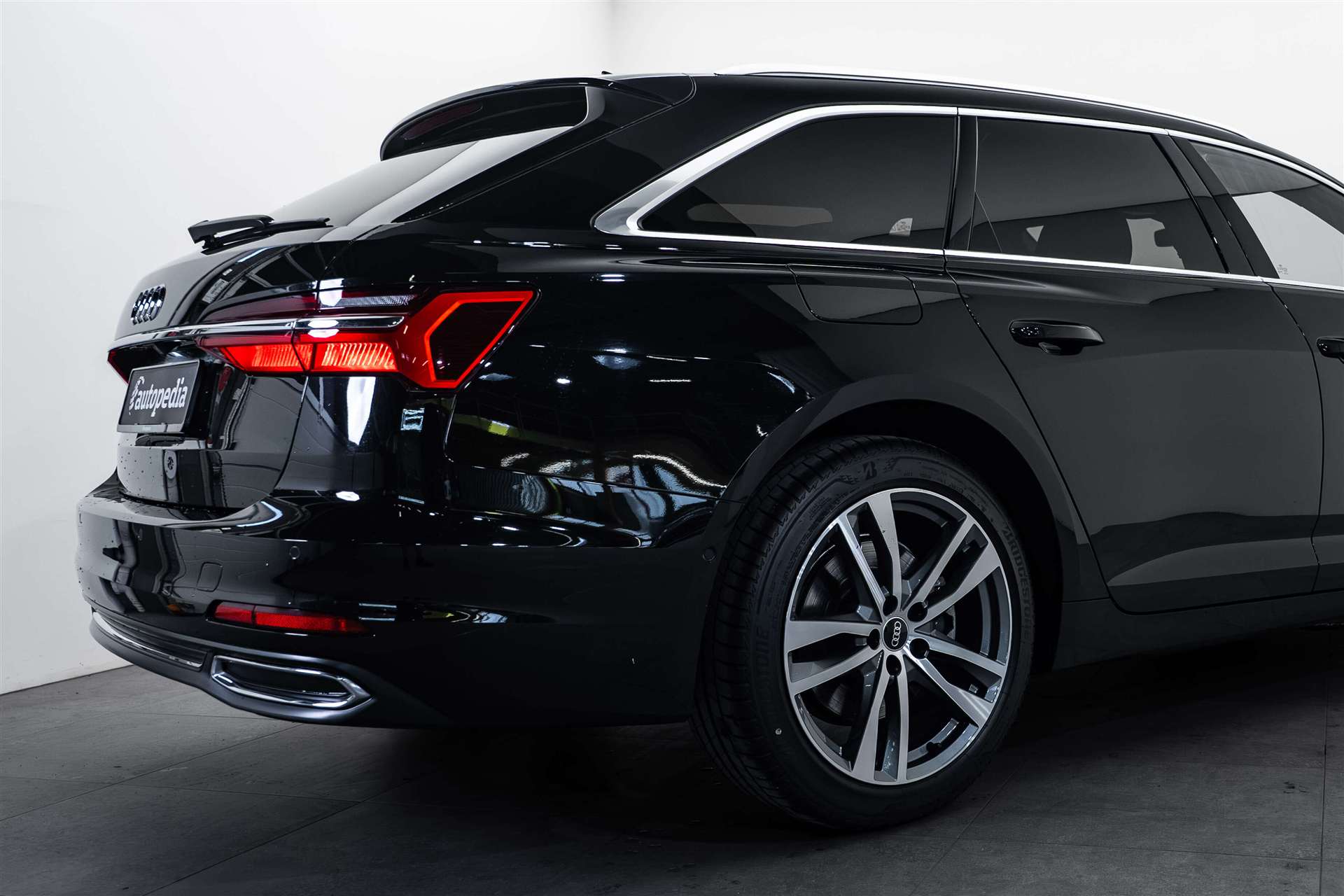 AUDI A6 Avant 45 TFSI Sport S-tronic-showroom-element-3