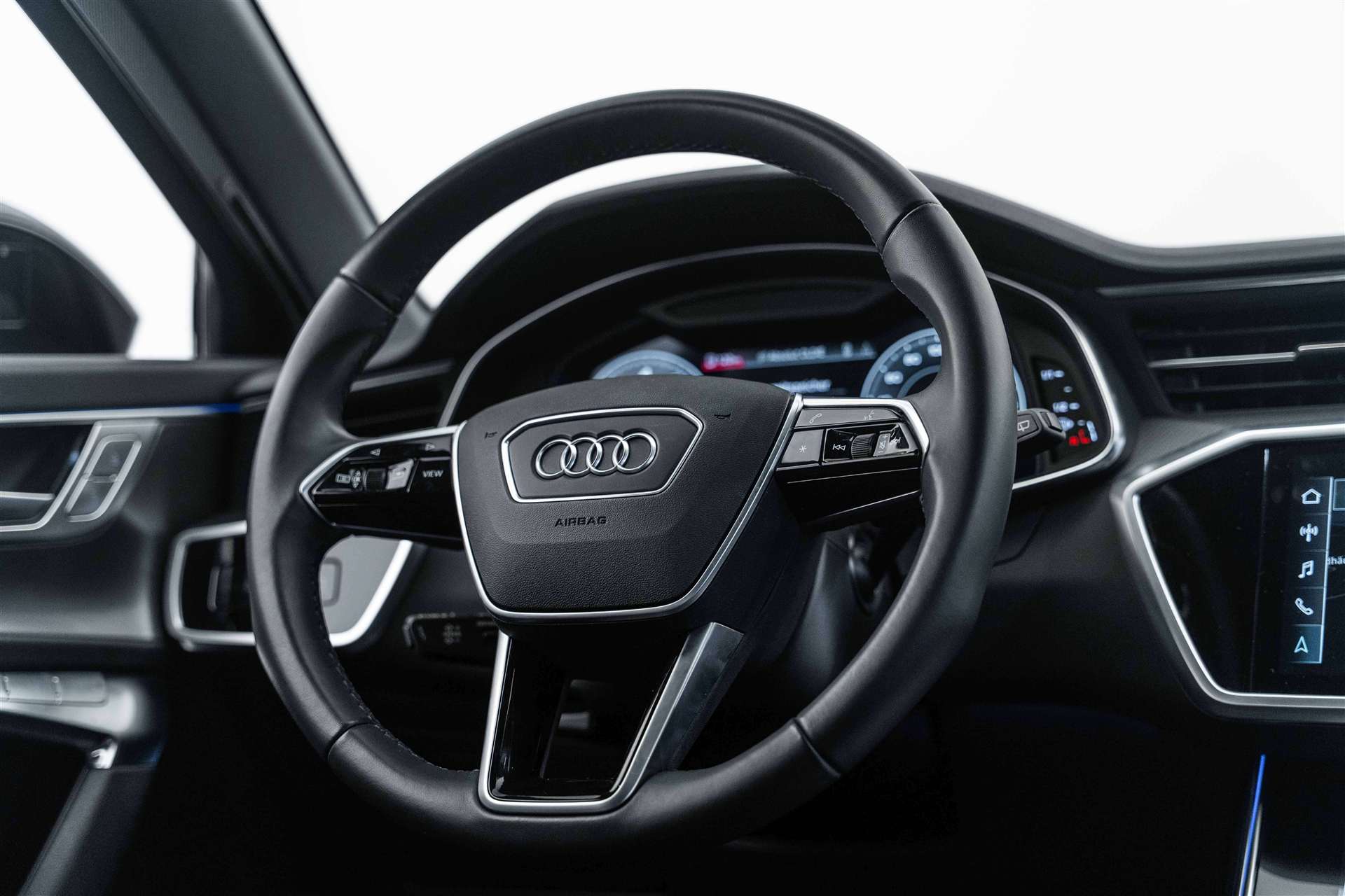 AUDI A6 Avant 45 TFSI Sport S-tronic-image-9