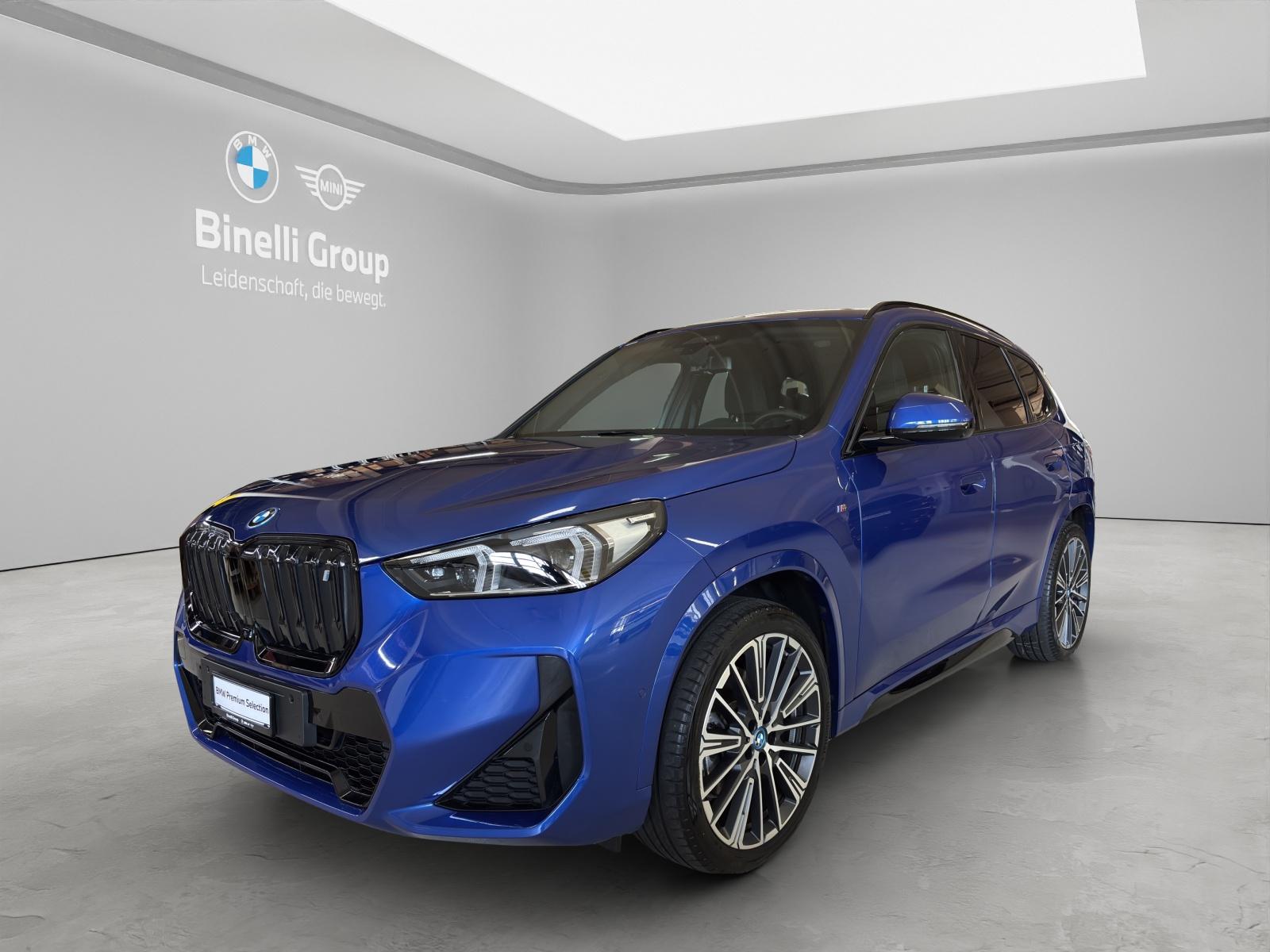 BMW iX1 30 xDrive-image-0