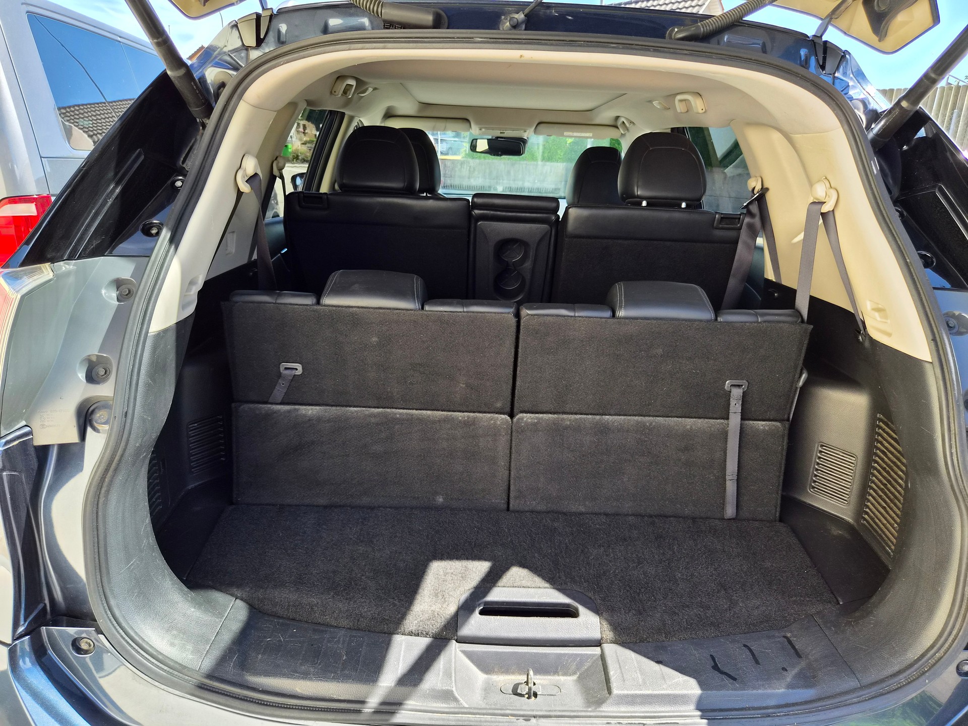 NISSAN X-Trail 1.6 dCi tekna ALL-MODE 4x4-image-9
