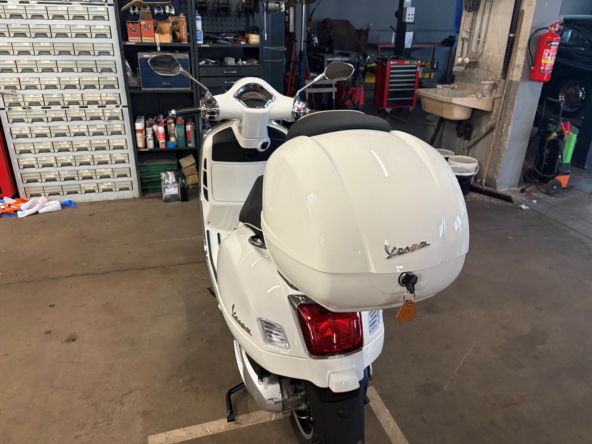 PIAGGIO Vespa GTS 310 Super RST E5+-image-5