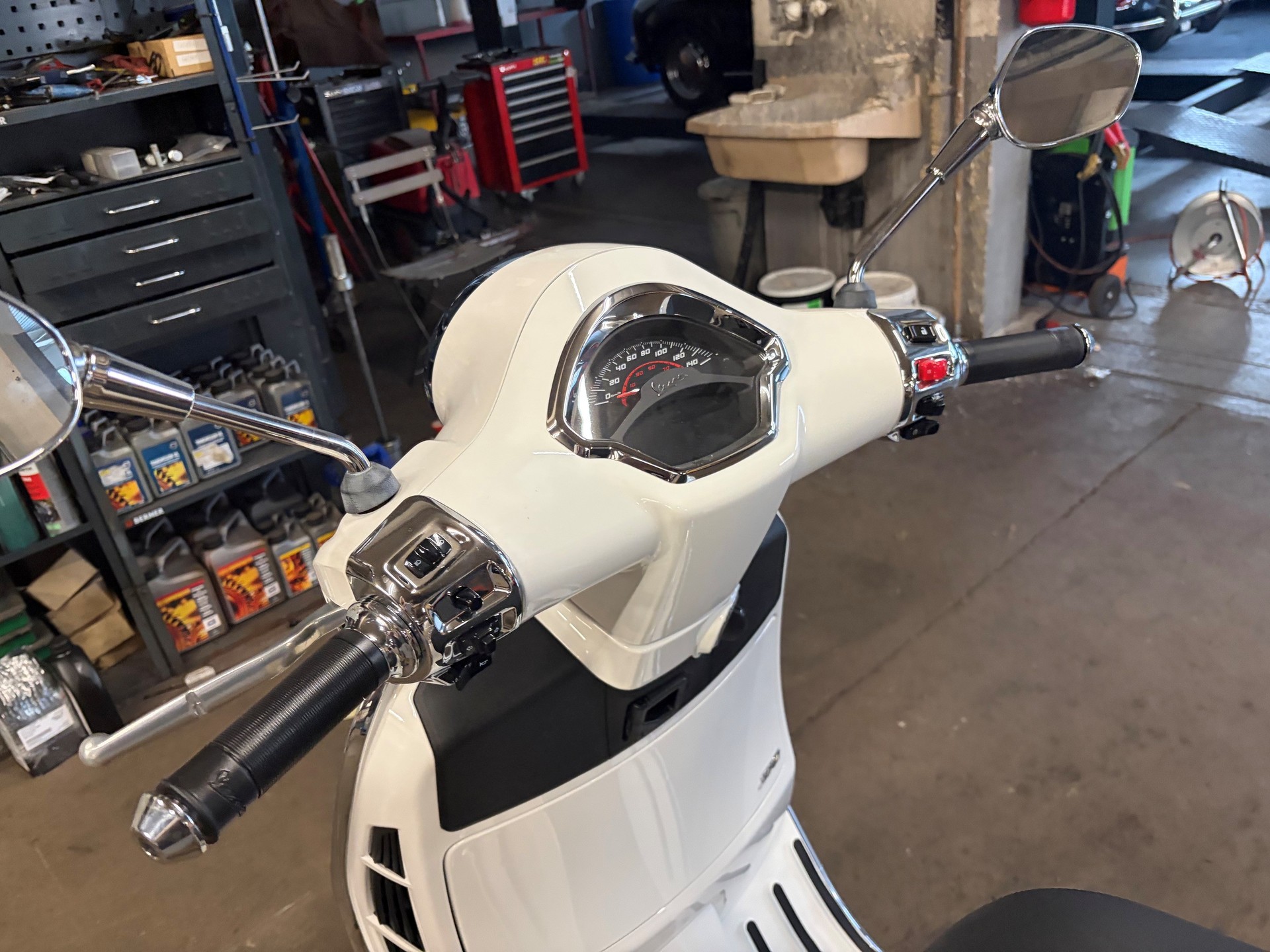 PIAGGIO Vespa GTS 310 Super RST E5+-showroom-element-3
