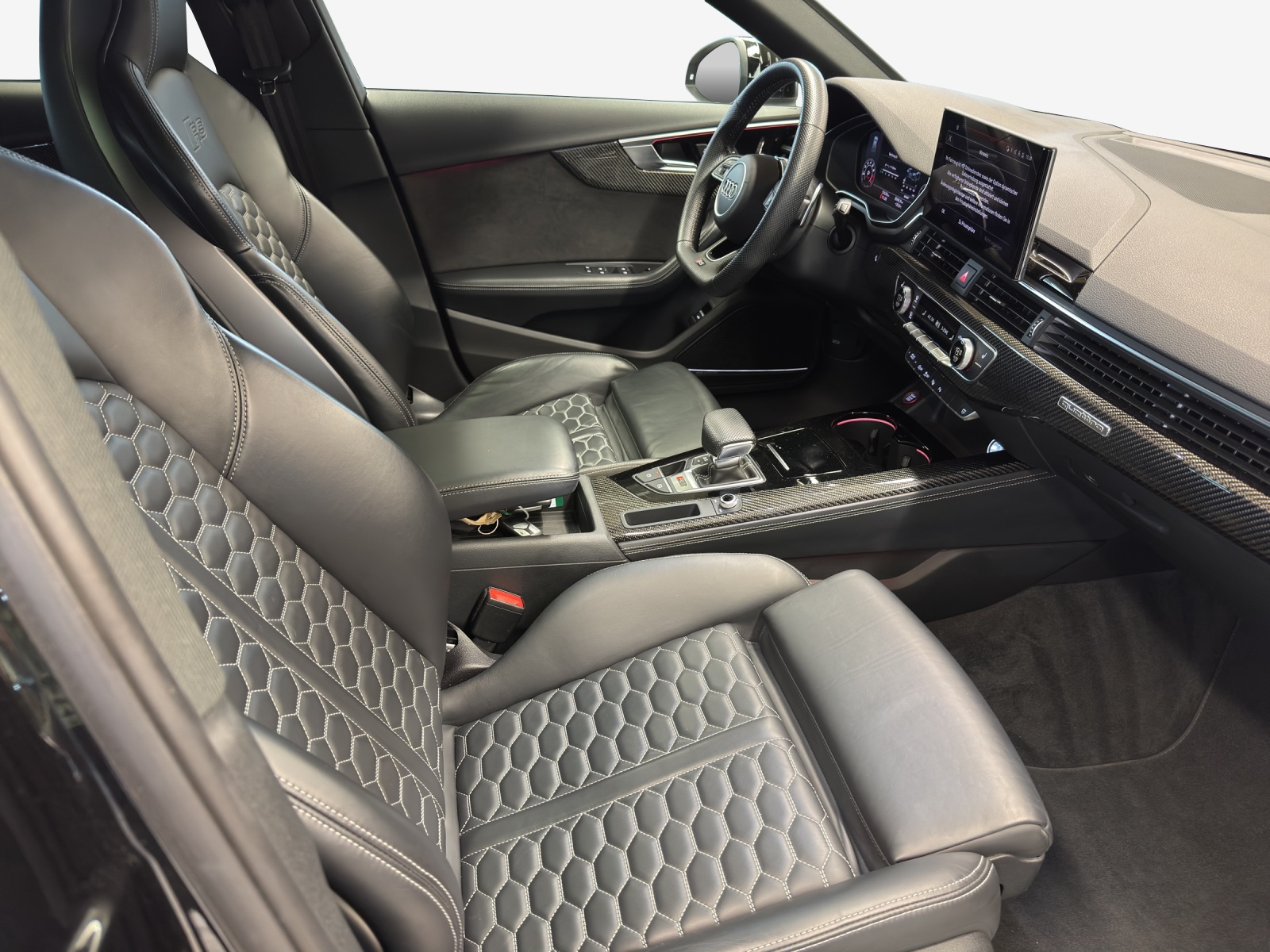 AUDI RS4 Avant quattro tiptronic-image-15