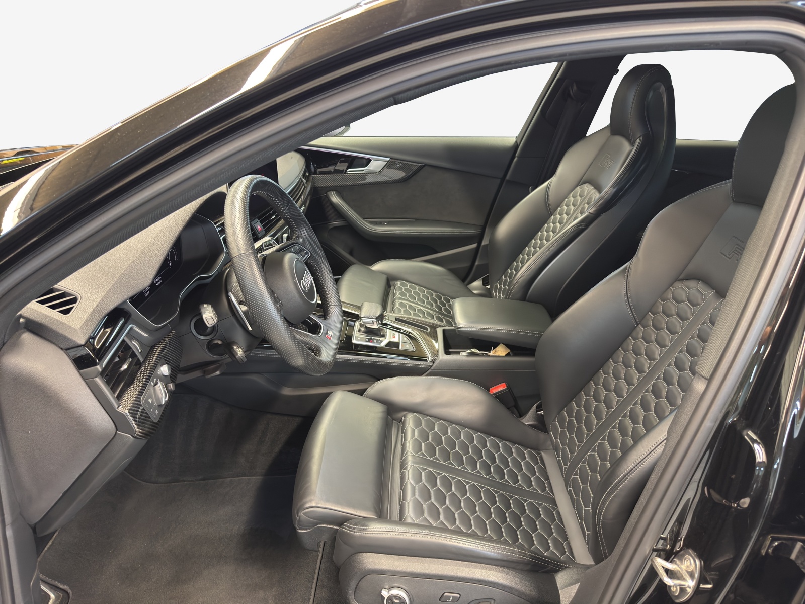 AUDI RS4 Avant quattro tiptronic-image-7