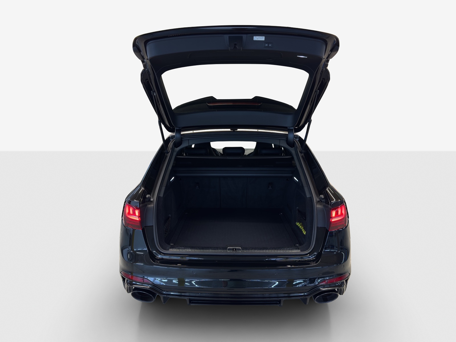 AUDI RS4 Avant quattro tiptronic-image-12