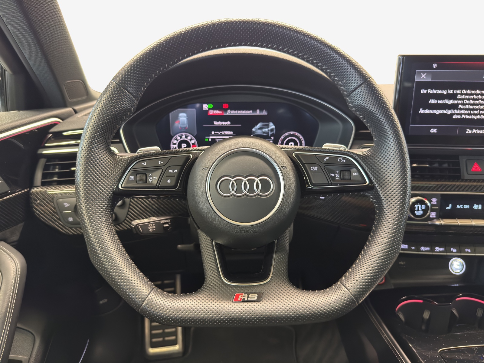 AUDI RS4 Avant quattro tiptronic-image-9