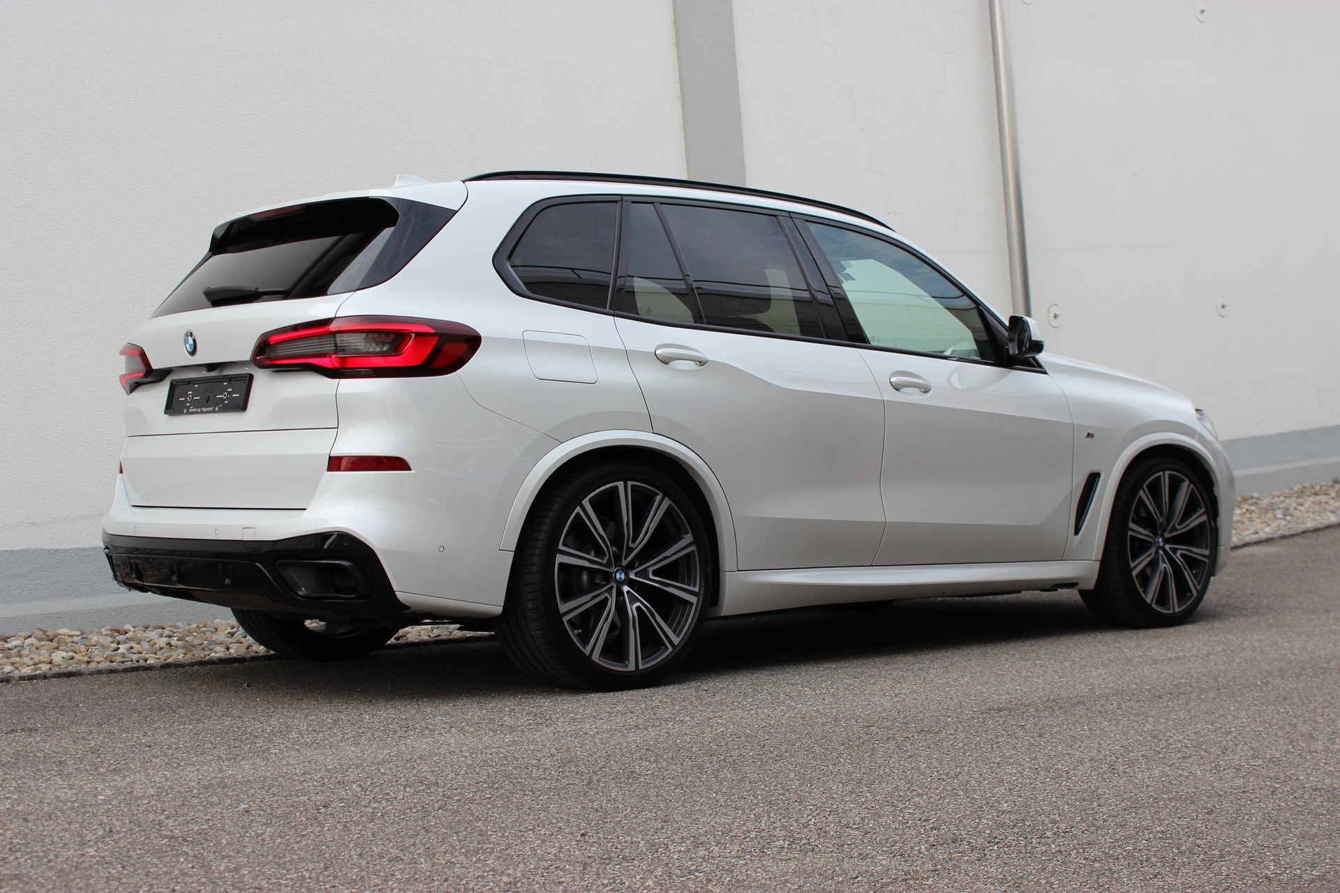 BMW X5 xDrive 48V 40d M Sport *BOWERS & WILKINS*-image-2