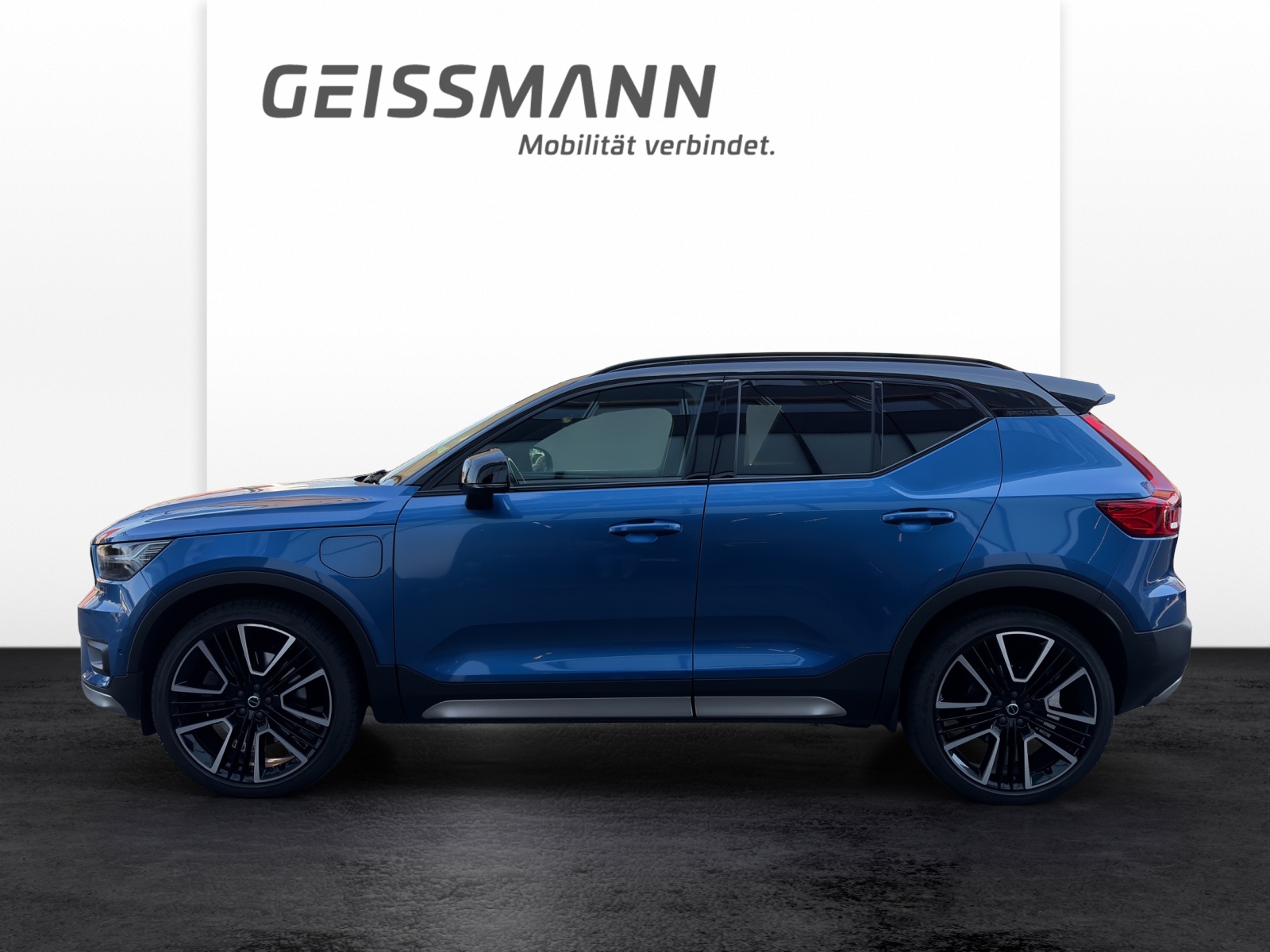 VOLVO XC40 1.5 T5 PiH R-Design-showroom-element-2