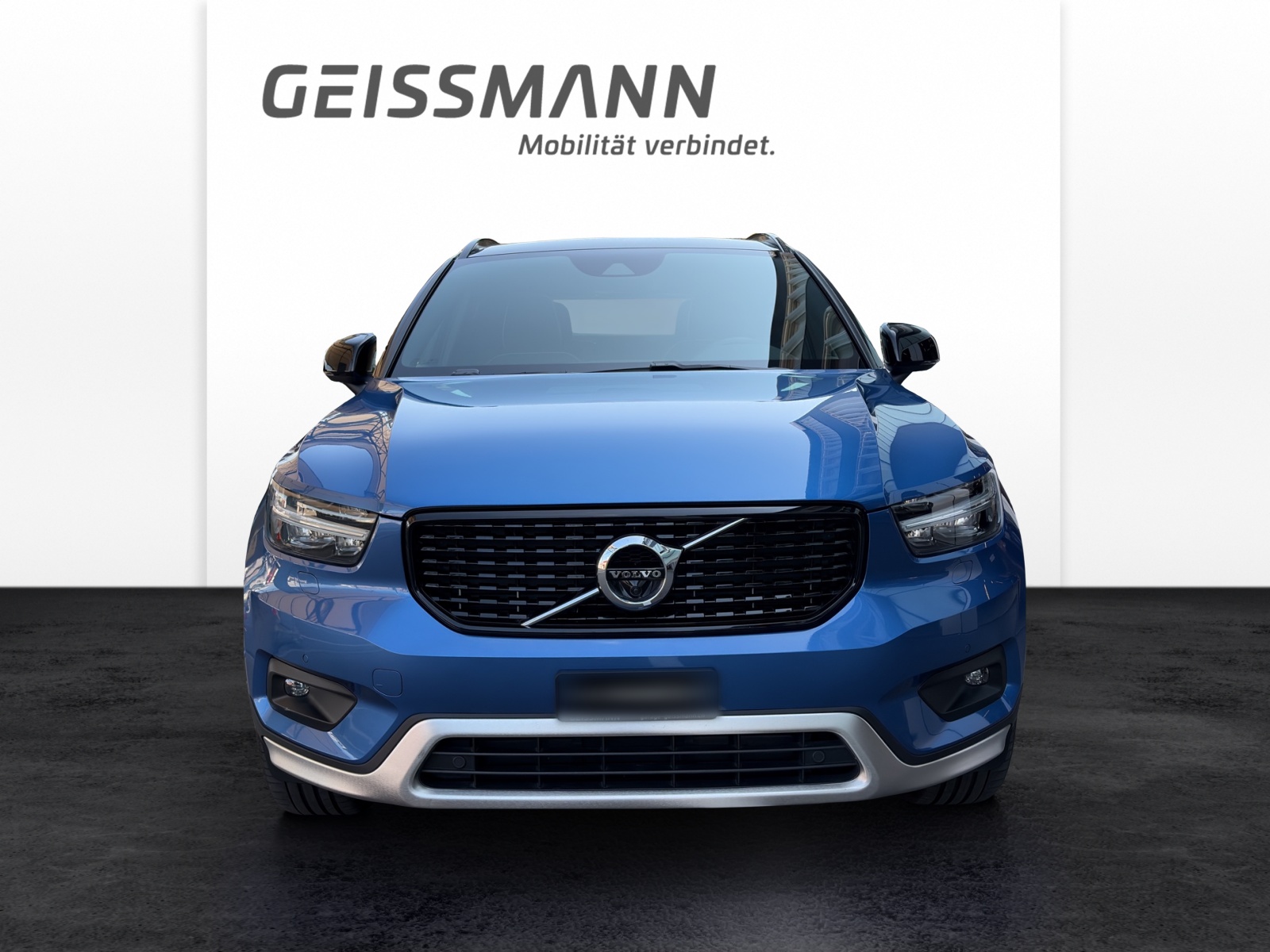 VOLVO XC40 1.5 T5 PiH R-Design-image-6