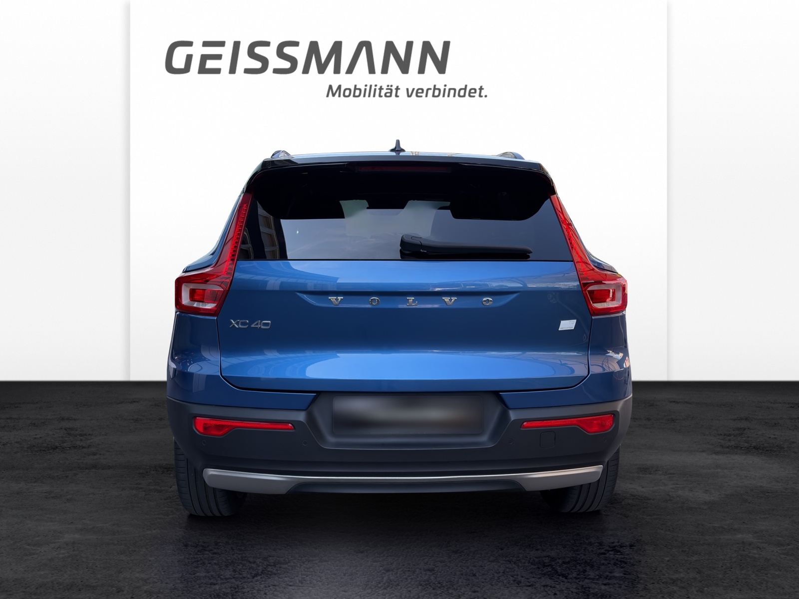 VOLVO XC40 1.5 T5 PiH R-Design-image-7