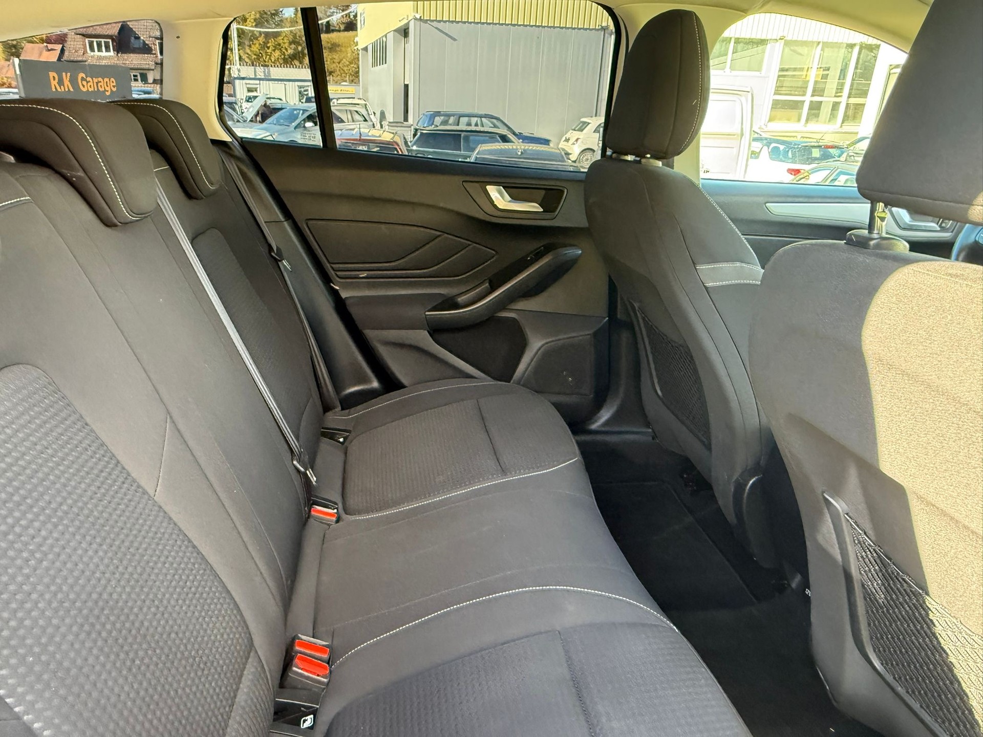 FORD Focus 1.5 TDCi Trend-image-12
