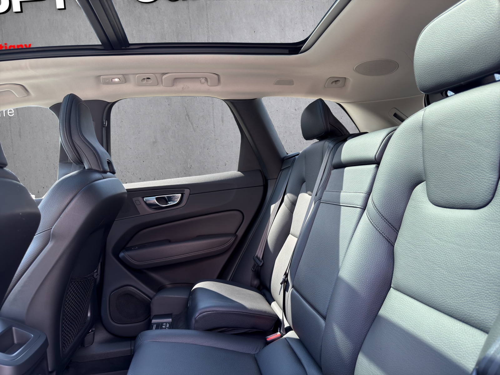VOLVO XC60 2.0 T6 TE Inscription eAWD-image-14