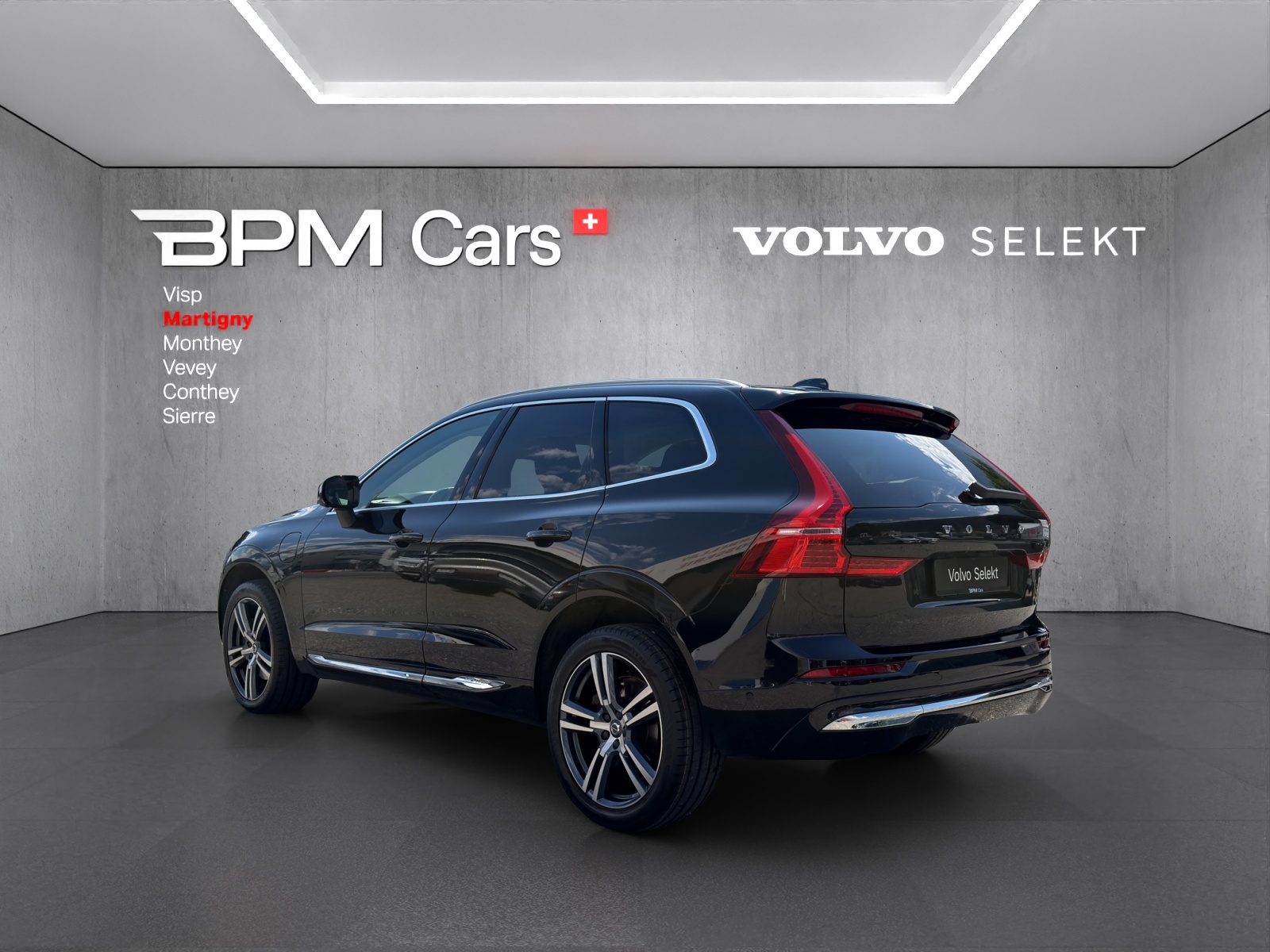 VOLVO XC60 2.0 T6 TE Inscription eAWD-showroom-element-1