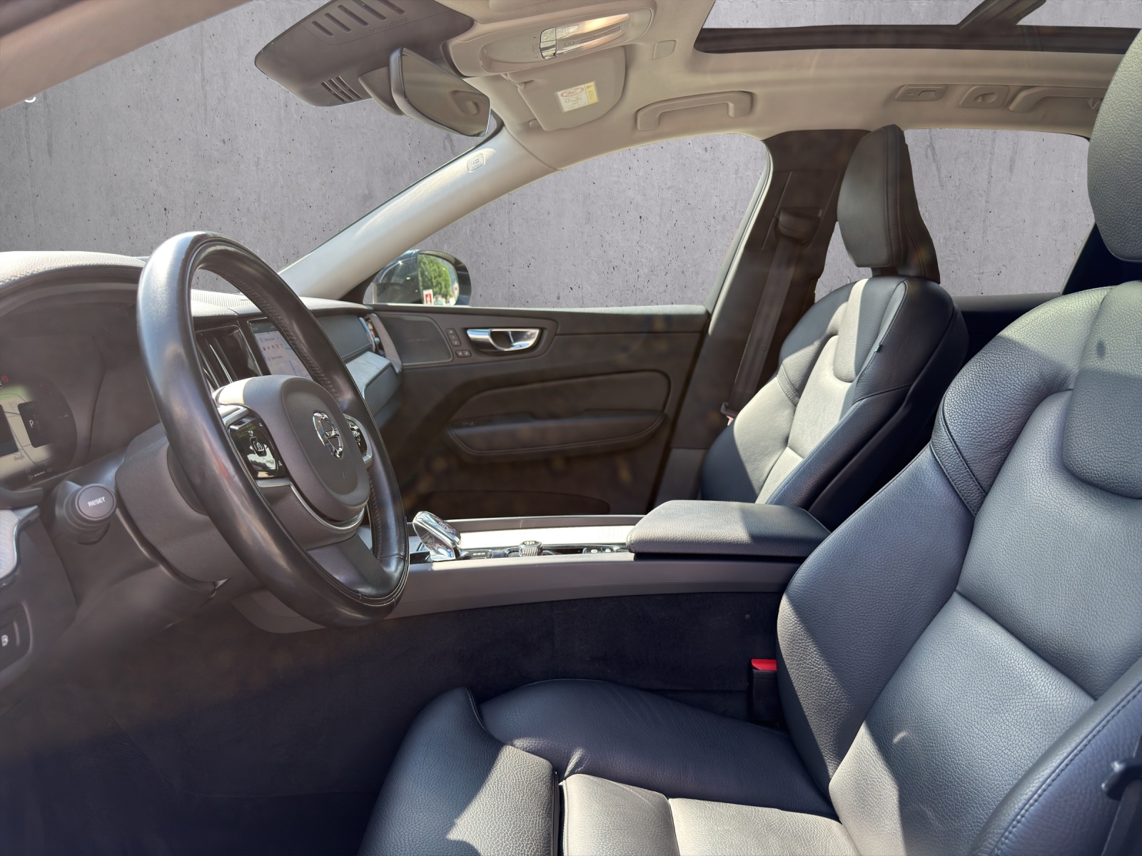 VOLVO XC60 2.0 T6 TE Inscription eAWD-image-8