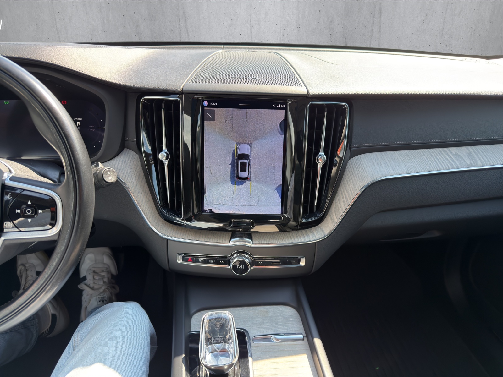 VOLVO XC60 2.0 T6 TE Inscription eAWD-image-12
