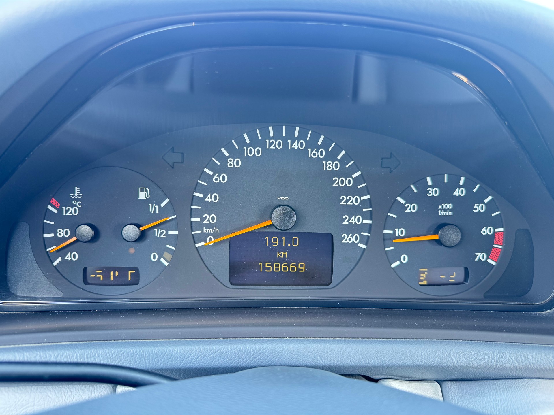 MERCEDES-BENZ CLK 230 Kompressor Elégance-image-11