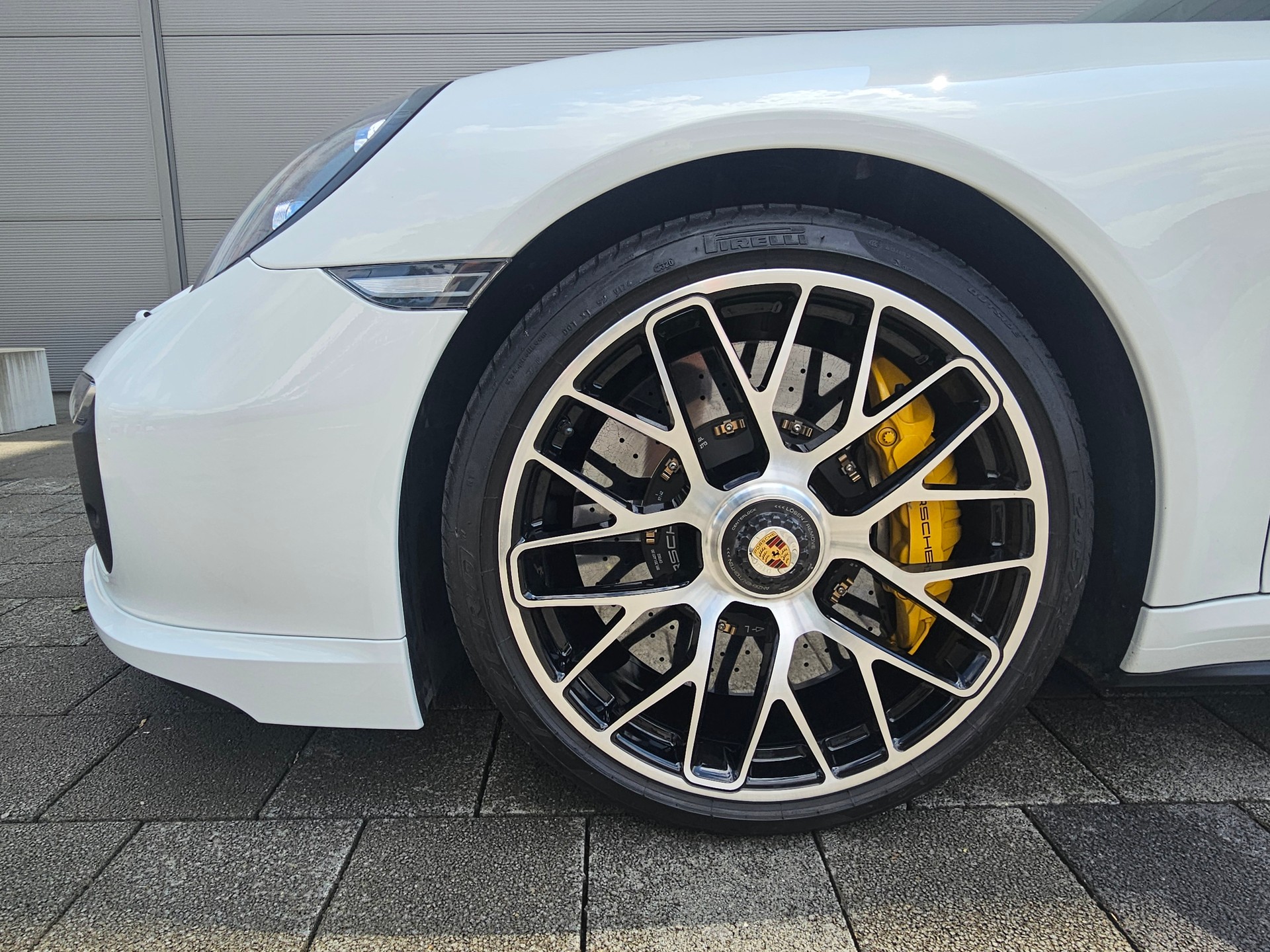 PORSCHE 3.8 Turbo S PDK-image-2