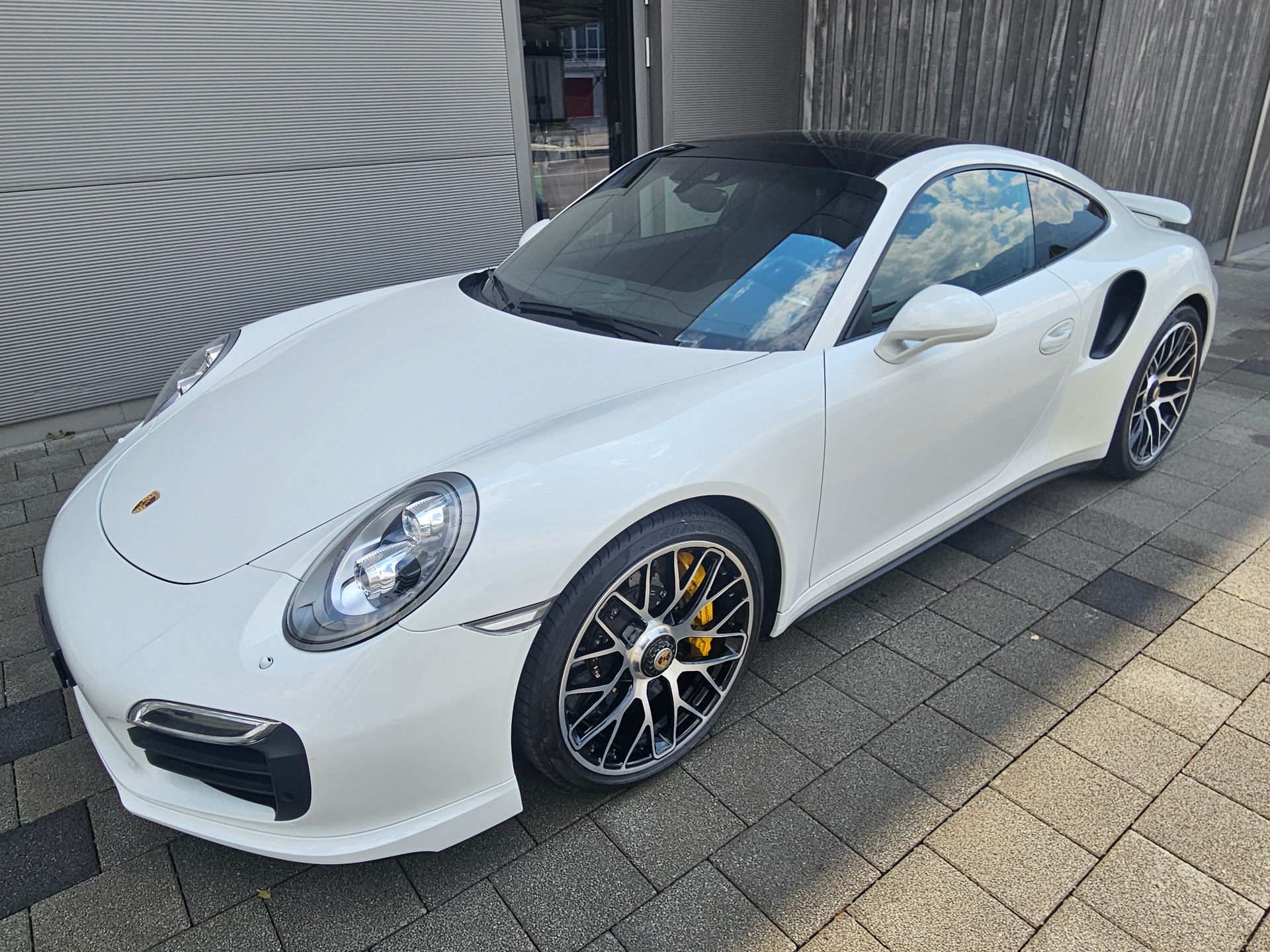 PORSCHE 3.8 Turbo S PDK-image-0