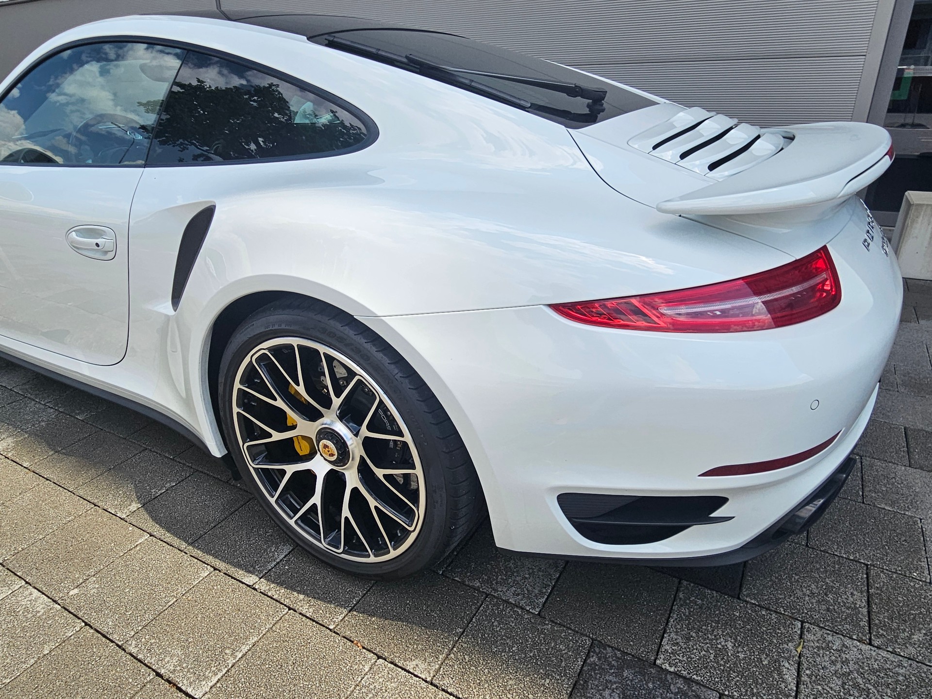 PORSCHE 3.8 Turbo S PDK-image-4