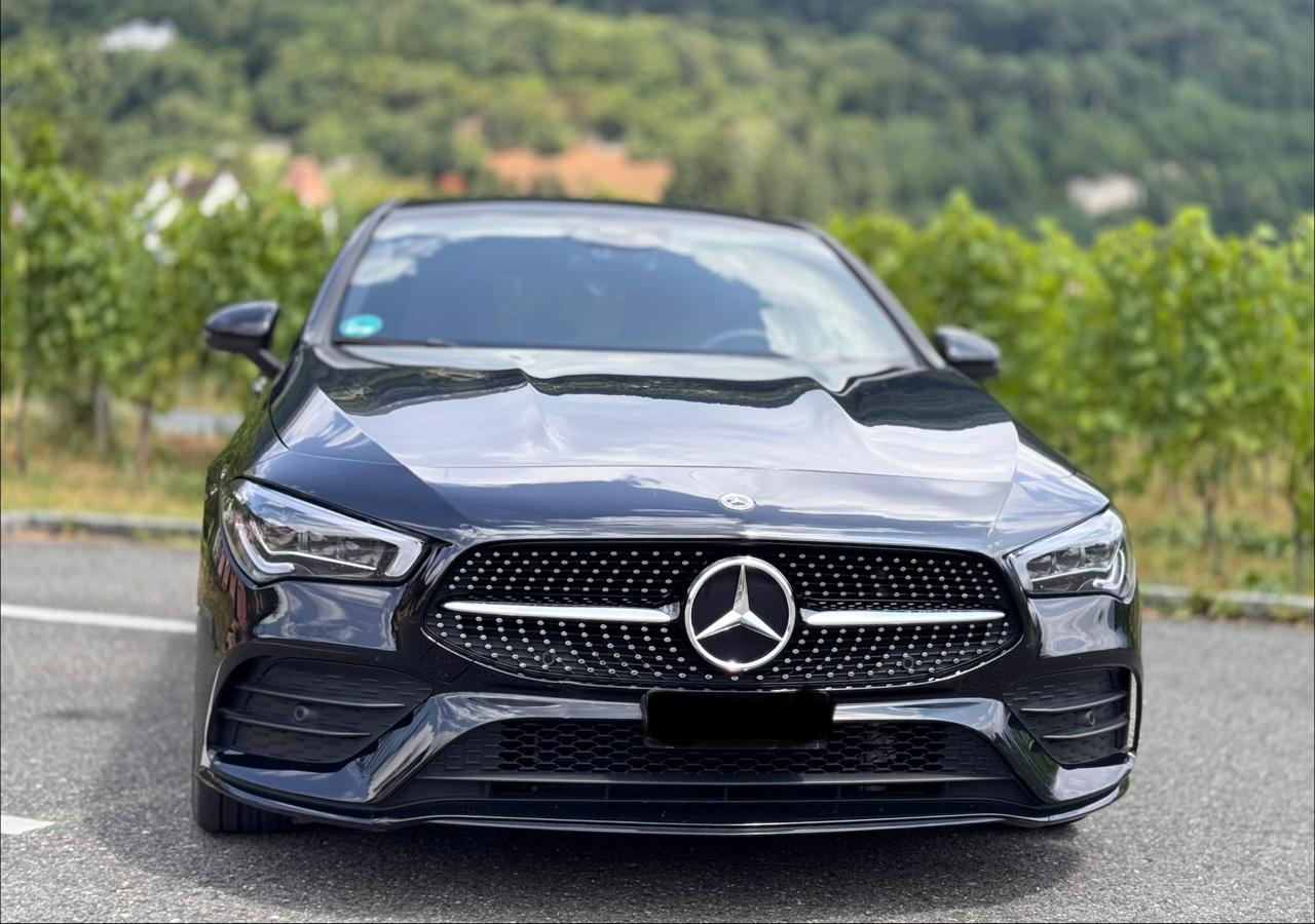MERCEDES-BENZ CLA 200 AMG Line