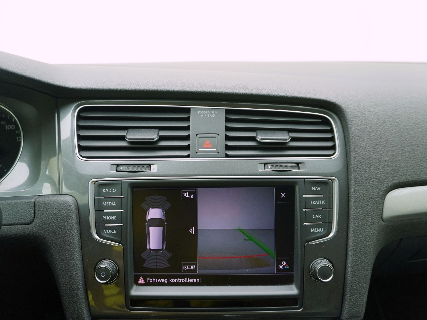 VW Golf 7 e-Golf-image-16