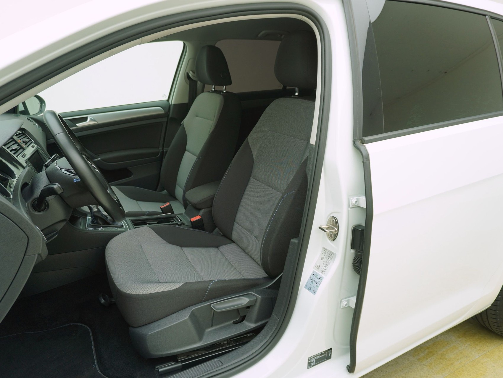 VW Golf 7 e-Golf-image-8
