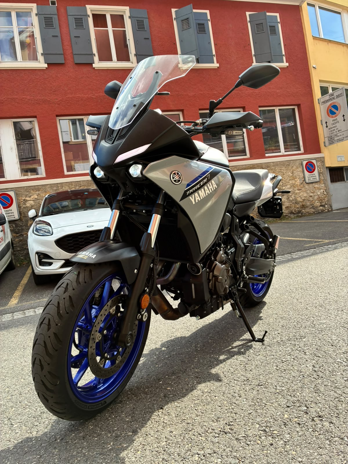 YAMAHA Tracer 7