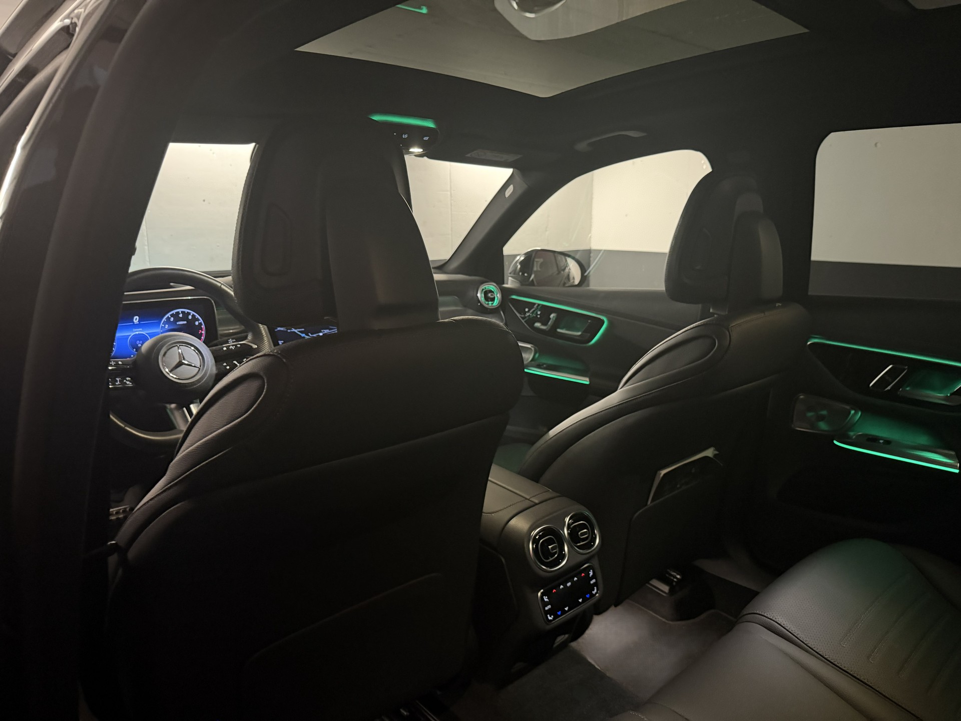 MERCEDES-BENZ GLC 300 AMG Line 4matic-image-10