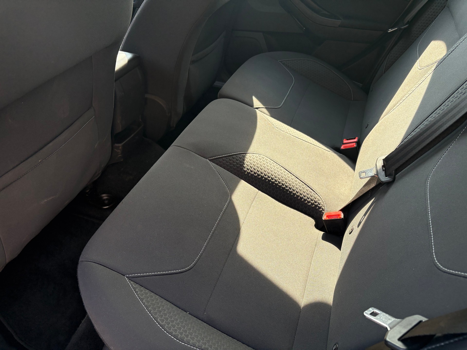 FORD Focus 1.0 SCTi Titanium-image-6