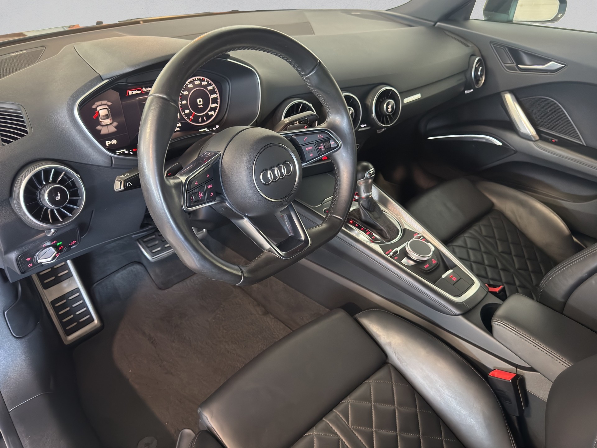 AUDI TT Coupé 2.0 TFSI quattro S-tronic-image-9