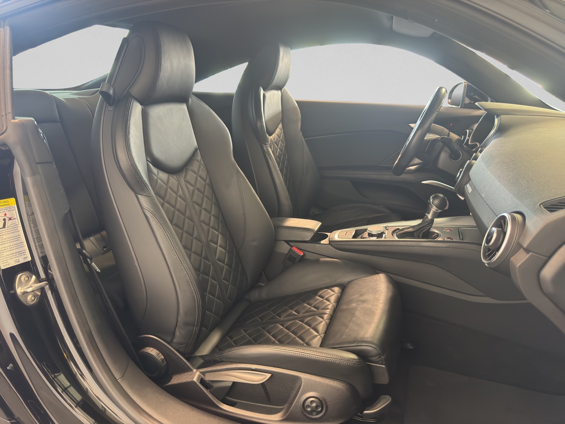 AUDI TT Coupé 2.0 TFSI quattro S-tronic-image-15