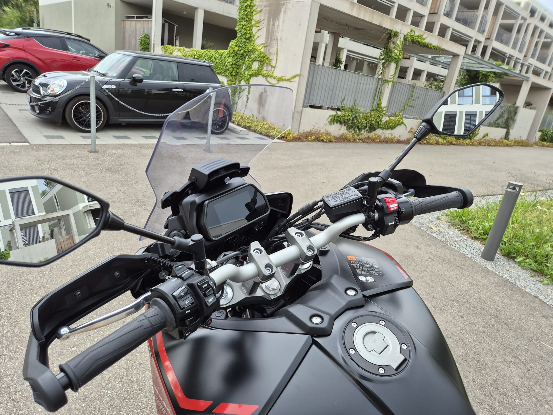 YAMAHA Tracer 900 GT ABS-image-7