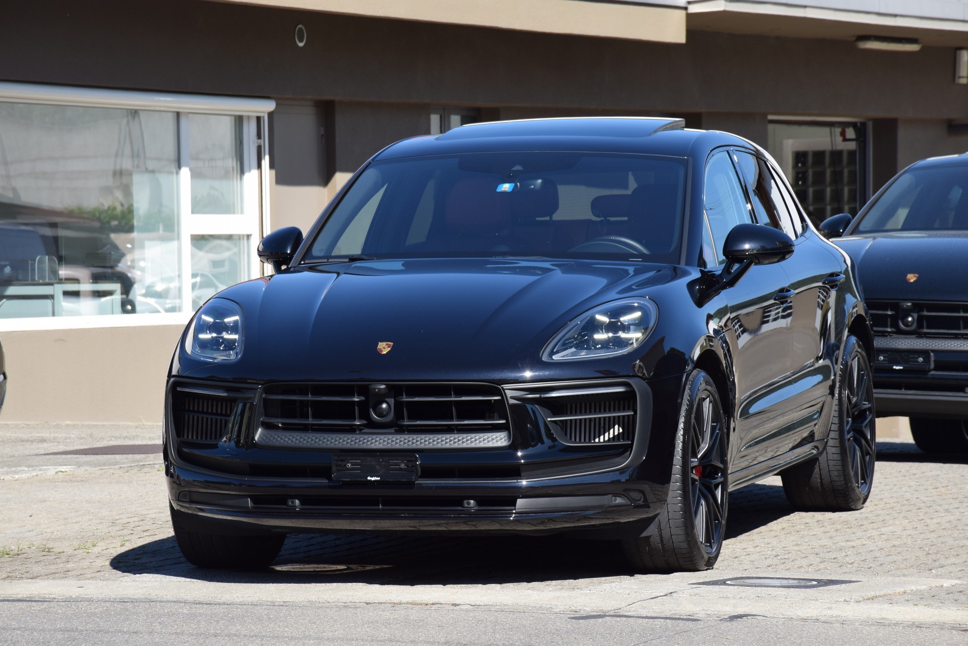 PORSCHE Macan GTS PDK-image-1