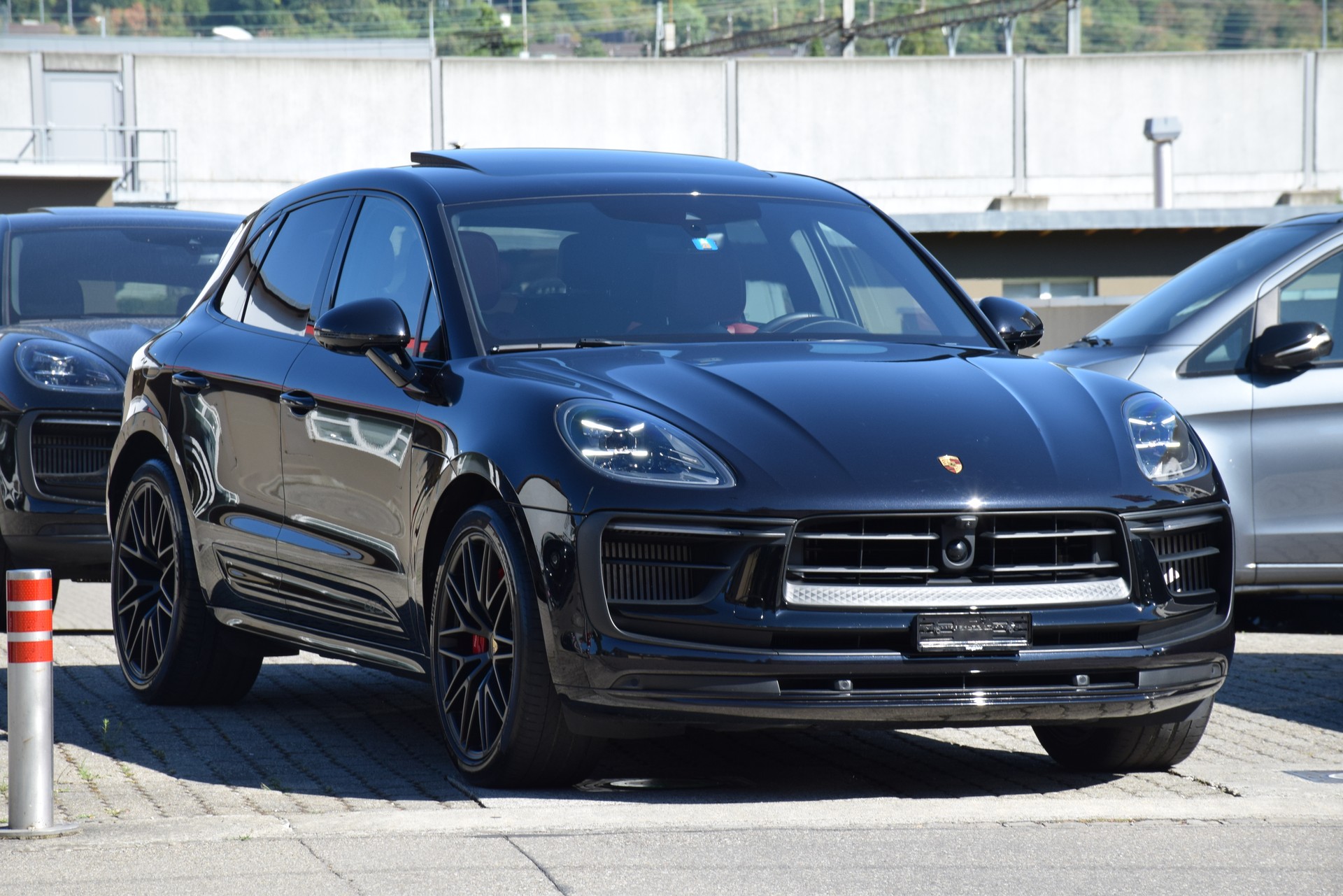 PORSCHE Macan GTS PDK-image-5