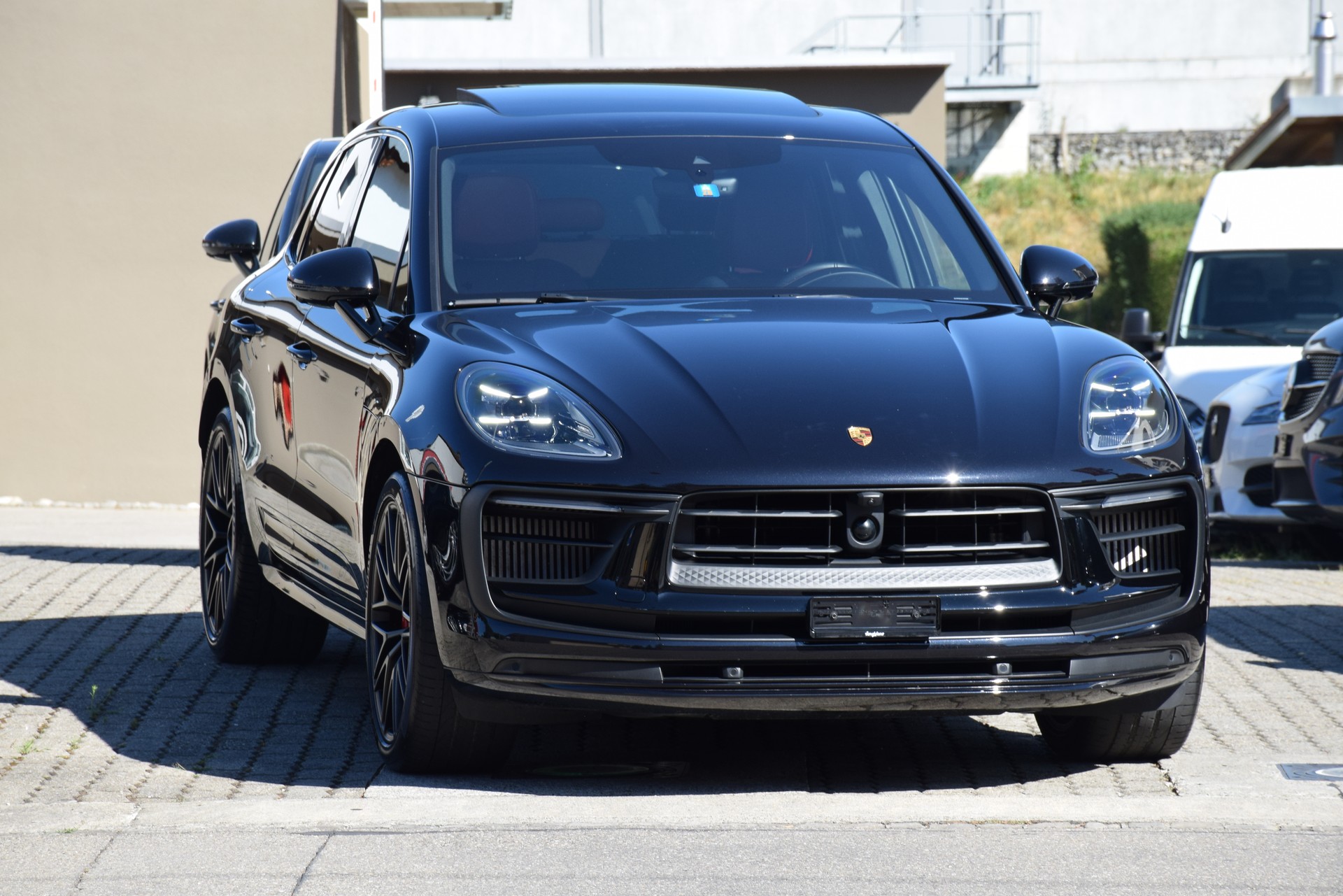 PORSCHE Macan GTS PDK-image-4