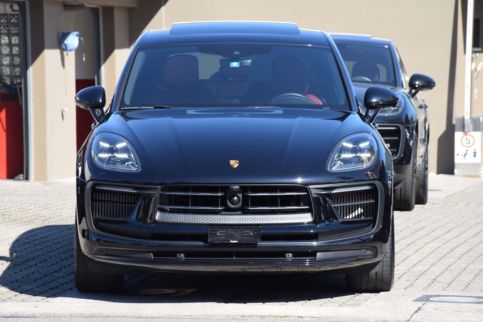 PORSCHE Macan GTS PDK-image-3