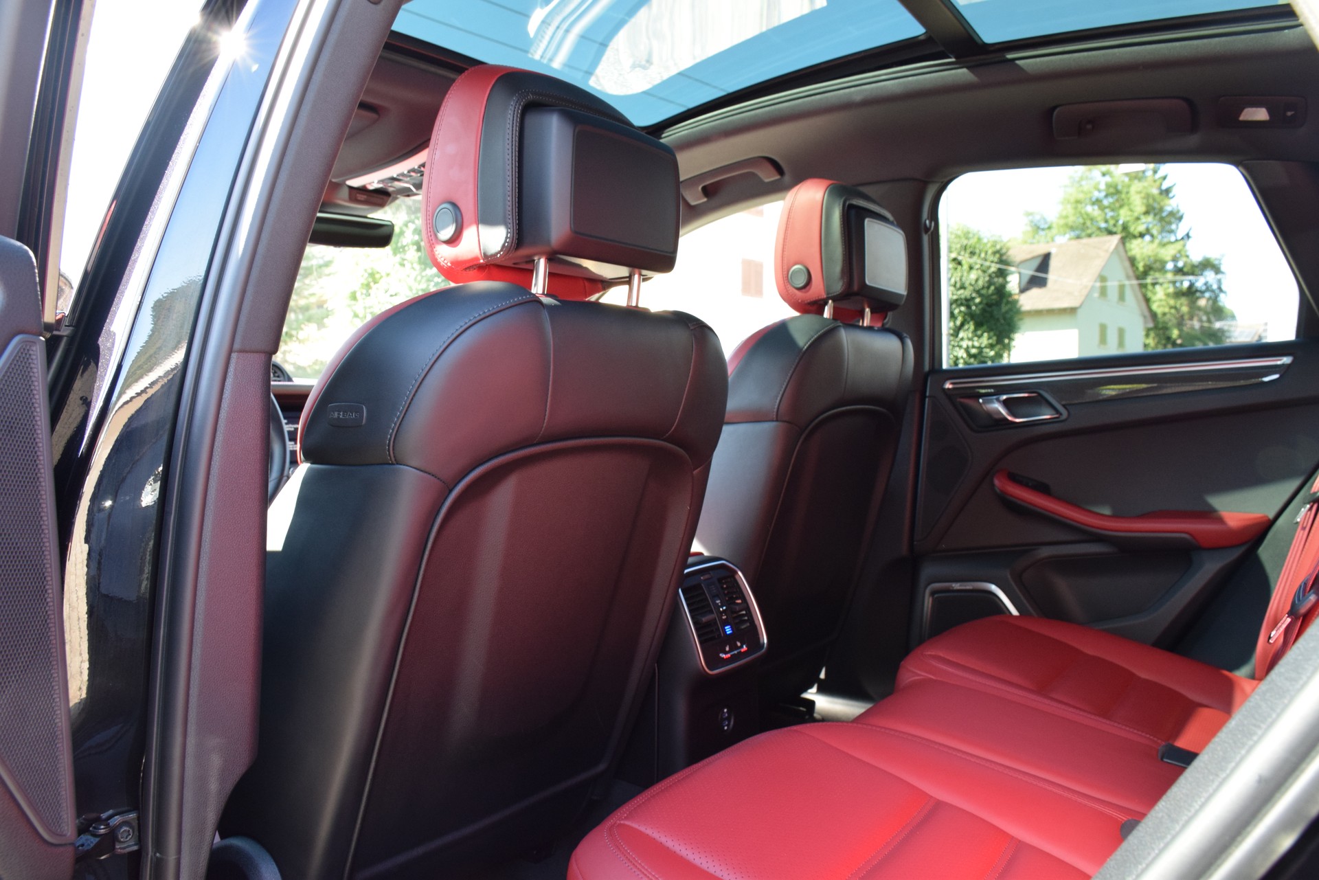 PORSCHE Macan GTS PDK-image-15