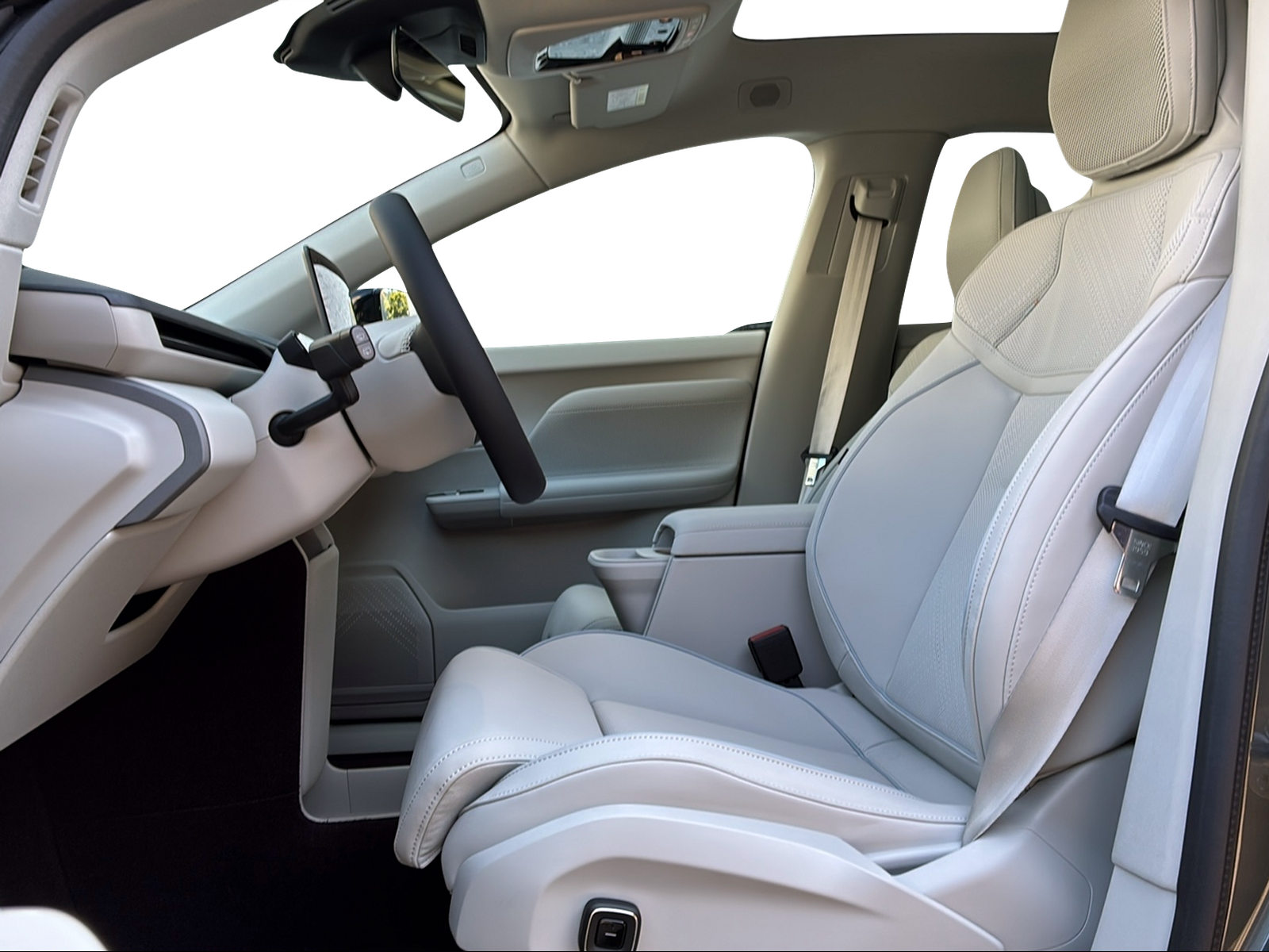 VOLVO EX60 Twin Ultra AWD-image-9