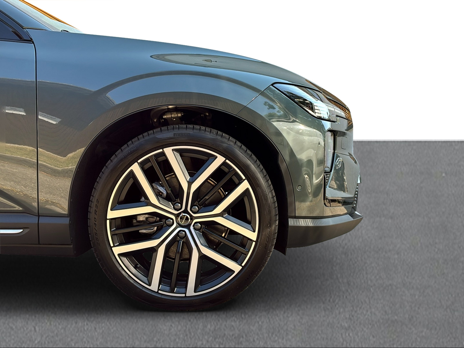 VOLVO EX60 Twin Ultra AWD-image-16