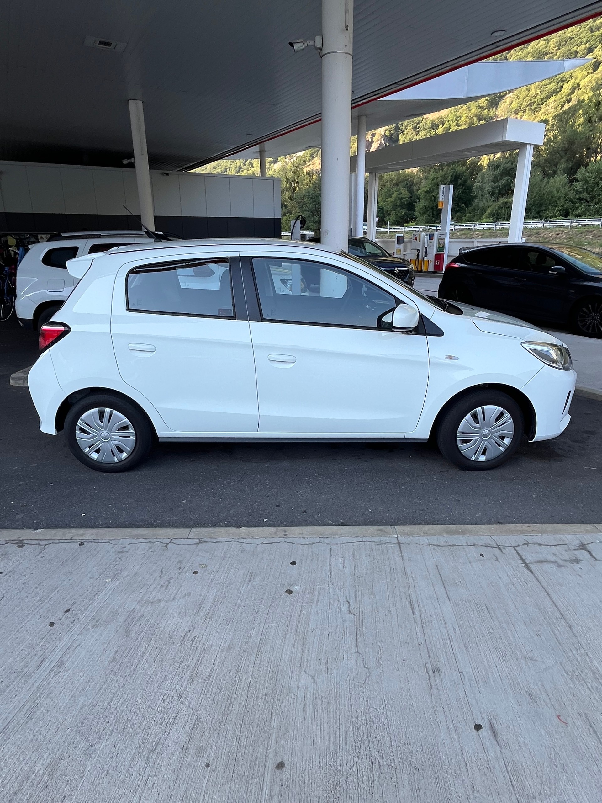 MITSUBISHI Space Star 1.2 CVT Inform-image-2