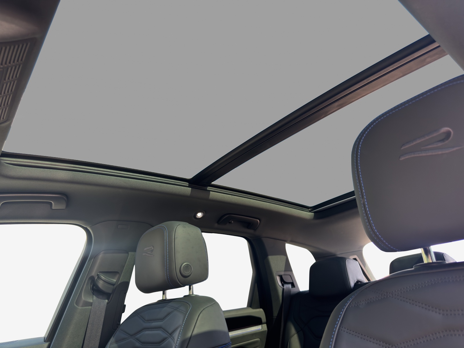 VW Touareg 3.0 TSI eHybrid R Tiptronic-image-14