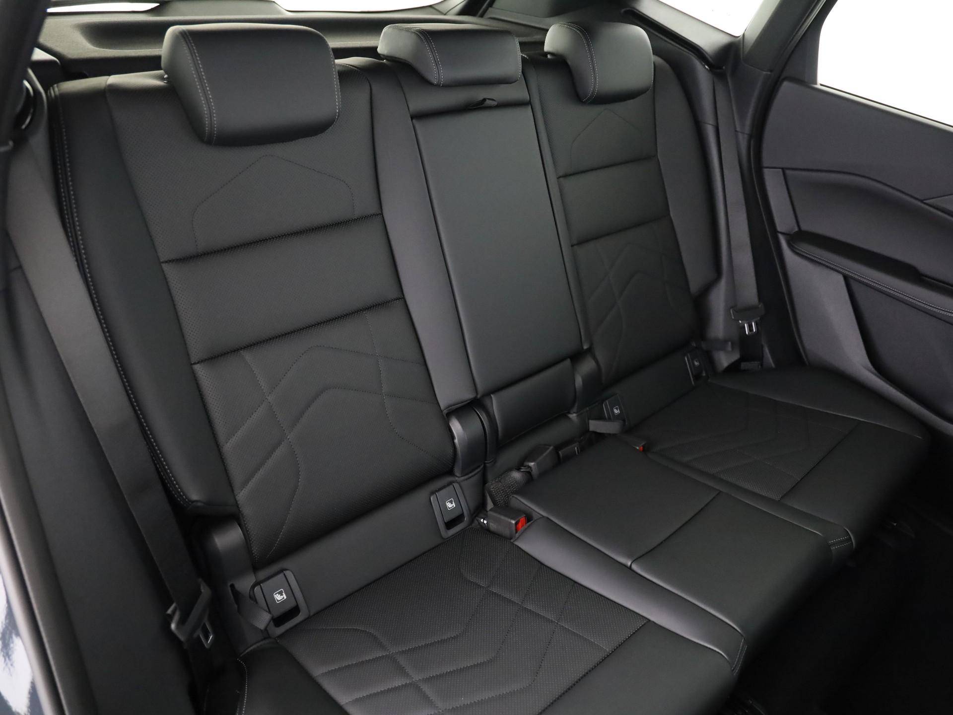 BMW 223d xDrive Active Tourer-image-20