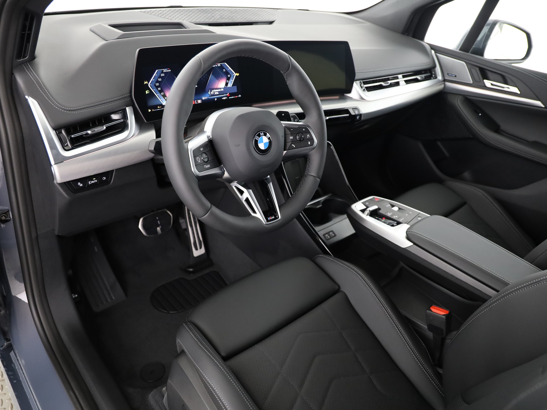 BMW 223d xDrive Active Tourer-image-17