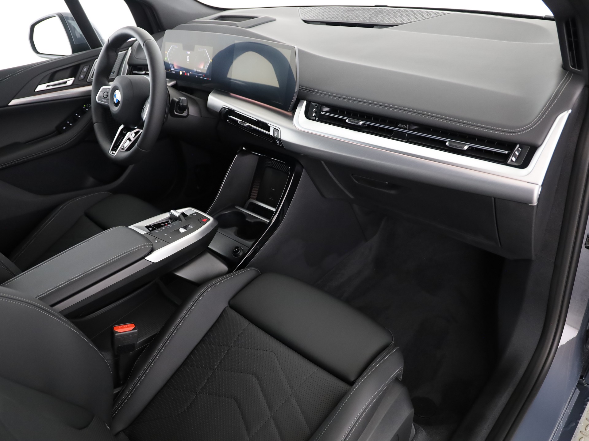BMW 223d xDrive Active Tourer-image-18