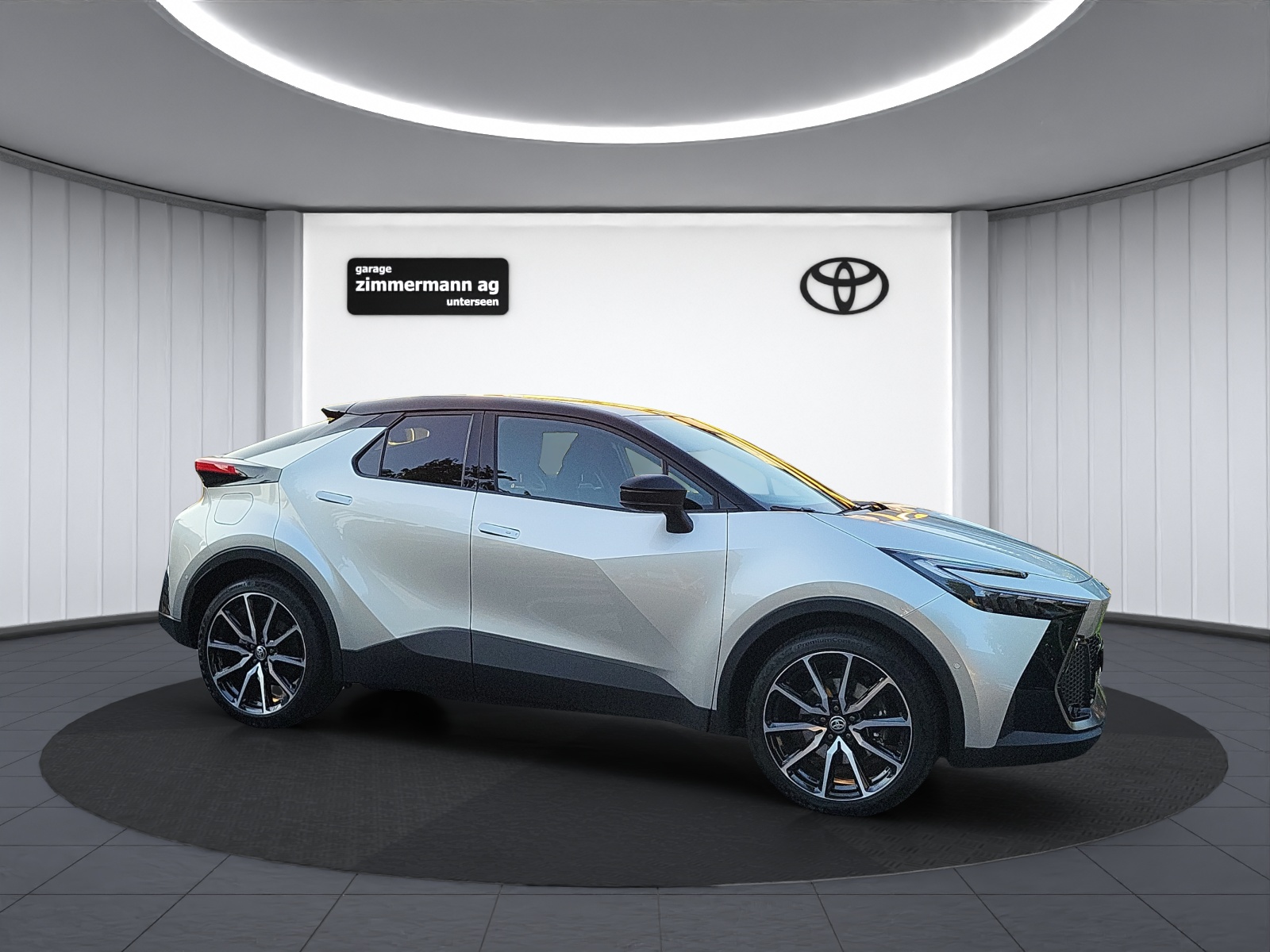 TOYOTA C-HR 2.0 PHEV GR Sport-image-3