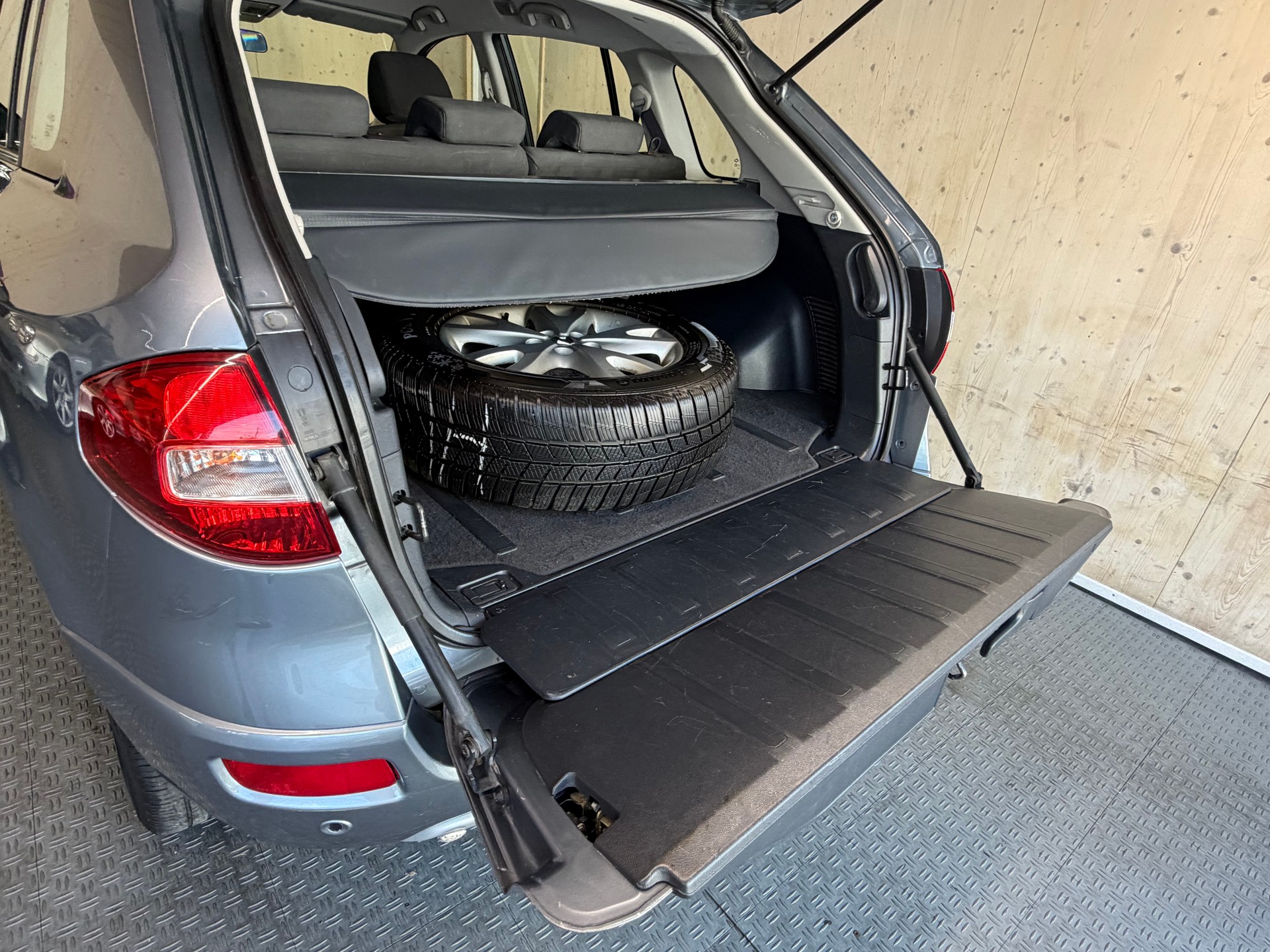 RENAULT Koleos 2.5 Dynamique 4x4-image-14