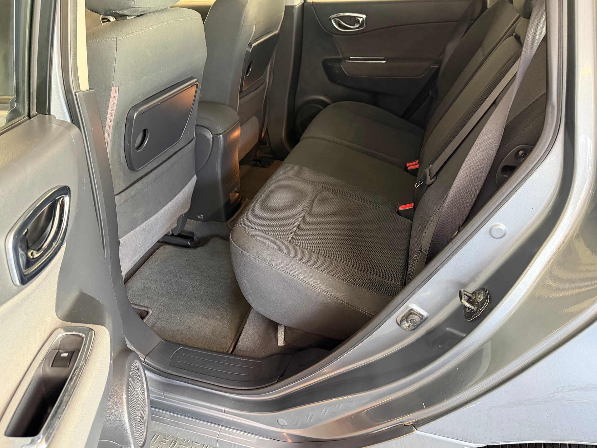 RENAULT Koleos 2.5 Dynamique 4x4-image-13
