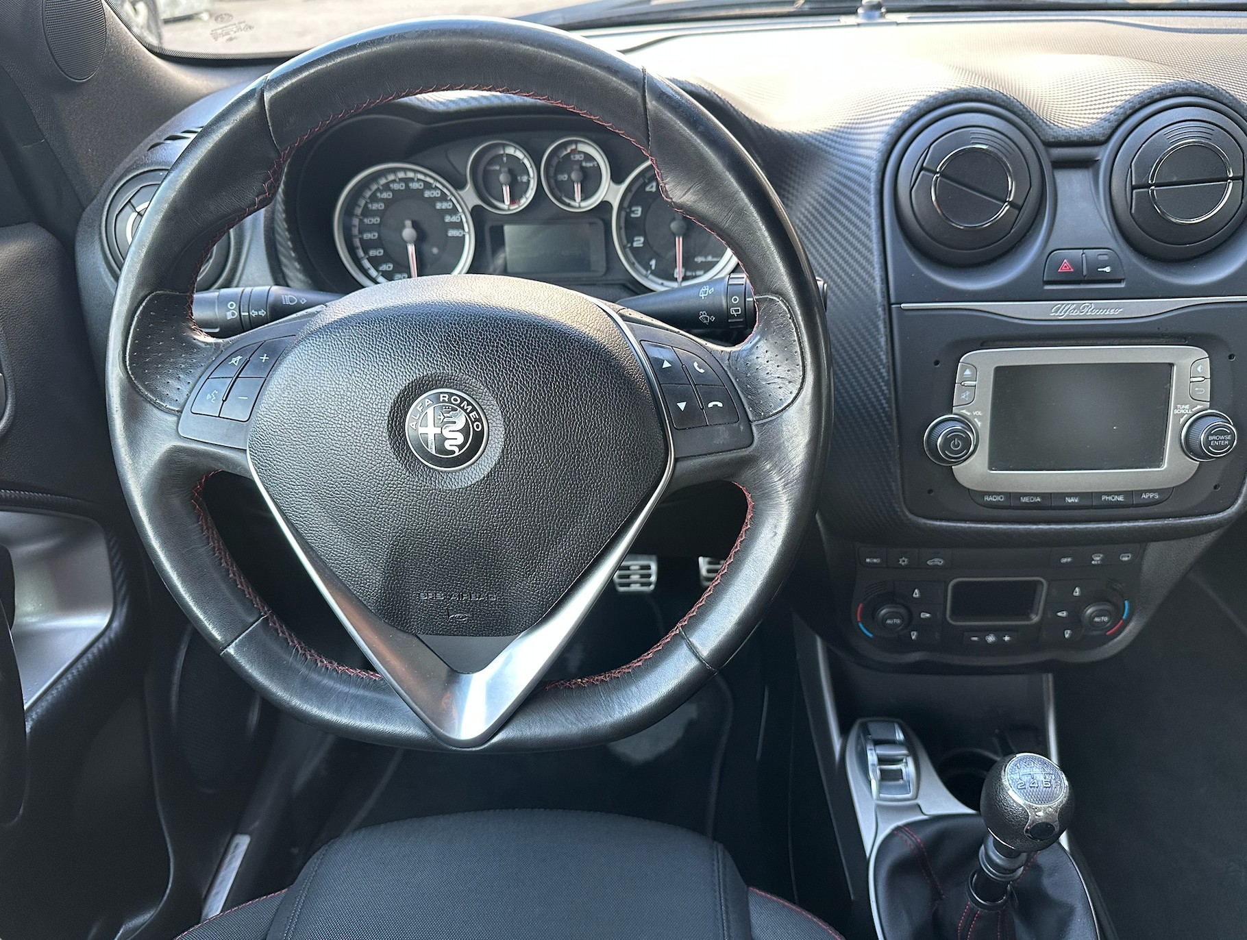 ALFA ROMEO MiTo 0.9 TwinAir Turbo Racer-image-8