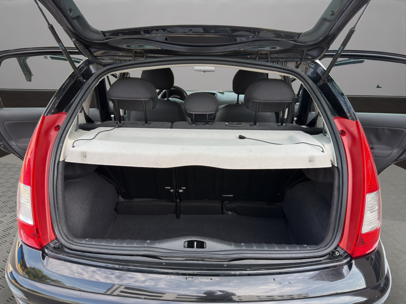 CITROEN C3 1.4i Furio-image-17