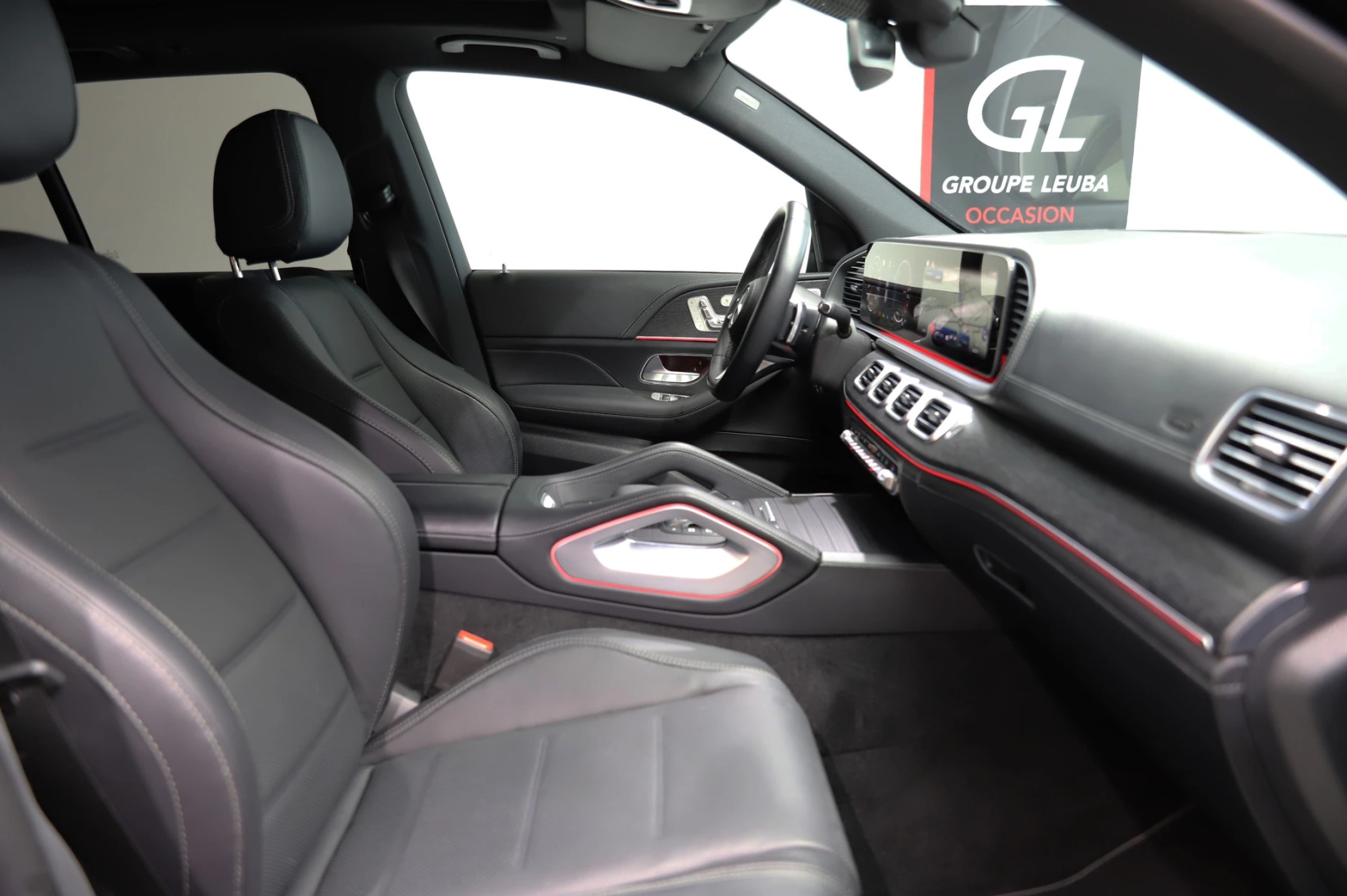 MERCEDES-BENZ GLE 400 e 4M 9G-Tronic-image-10